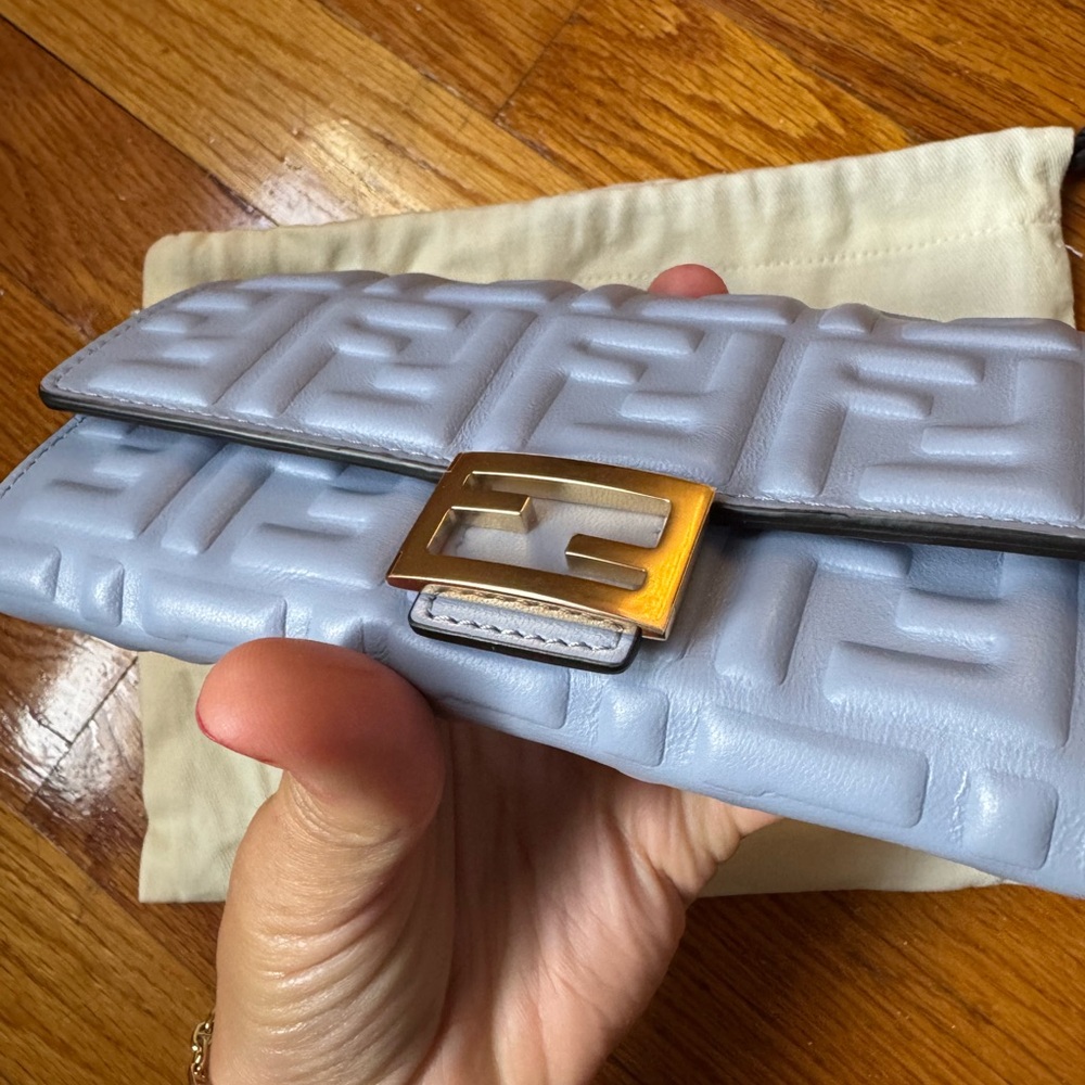 NEW, NEVER USED Fendi Light Blue Embossed Wallet on Chain - Picture 6 of 9